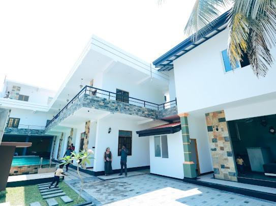 Mama'S Boutique Beach Hotel เนกอมโบ ภายนอก รูปภาพ
